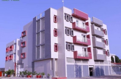 villa de 12 appartements de haut standing avec titre foncier