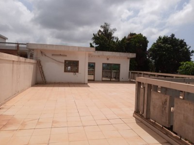 villa 5 chambres avec titre foncier