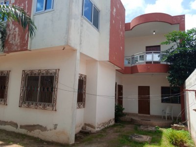 villa 6 chambres  avec titre foncier