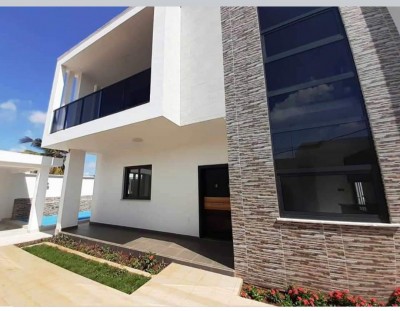 Superbe villa 4 chambres avec piscine et titre foncier