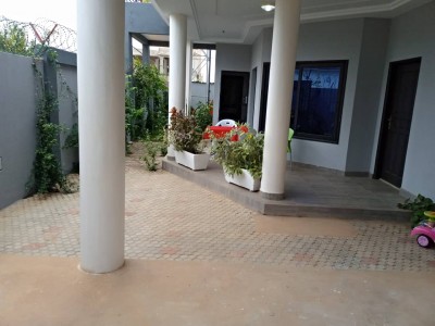 Belle villa duplex moderne de 4 chambres