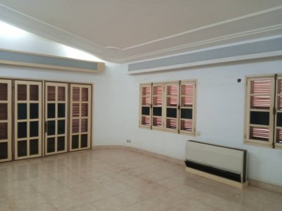 Grande villa 5 chambres  2 salons avec titre foncier