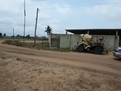 démi lot cloturé avec titre foncier au bord de la n2