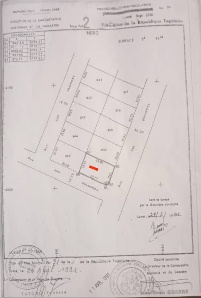 1 lot avec titre foncier à 50m du goudron