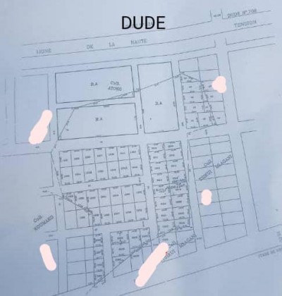 20 lots collés avec titre foncier en cours à 500m du goudron