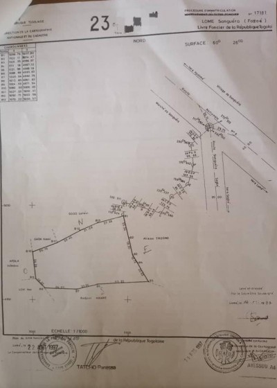 10 lots collés avec titre foncier à 300m du goudron