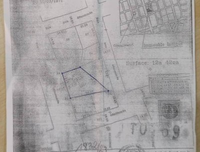 2 lots collés avec titre foncier en cours à 200m du goudron