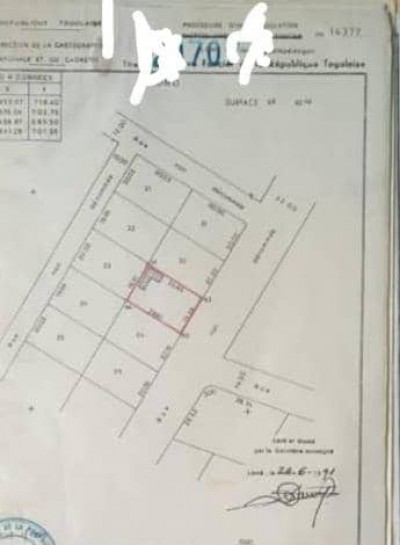 1 lot avec titre foncier à 200m du goudron
