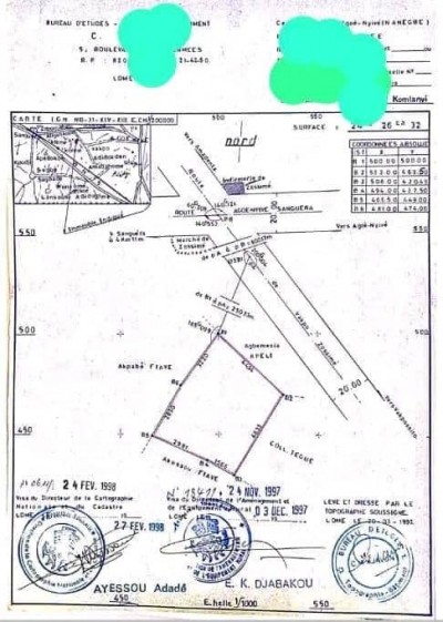 4 lots collés cloturés avec titre foncier