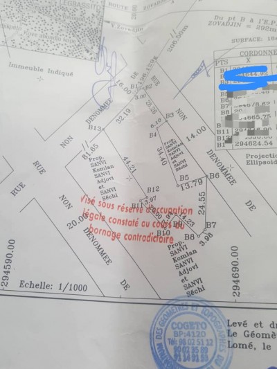 3 lots collés avec titre foncier à 400m du goudron