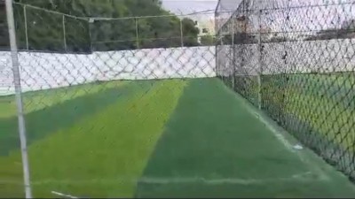 Un stade de foot et d'entrainement sur 2 lots cloturé + titre