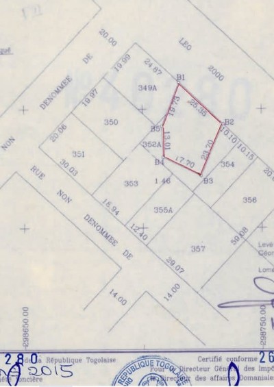 1 lot avec titre foncier au bord du goudron