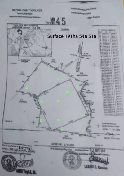 191 hectares avec titre foncier à 6.4km du goudron