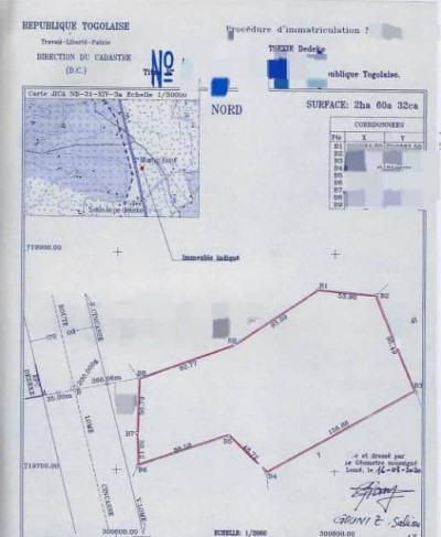 2 hectares 60ares avec titre foncier à 400m du goudron