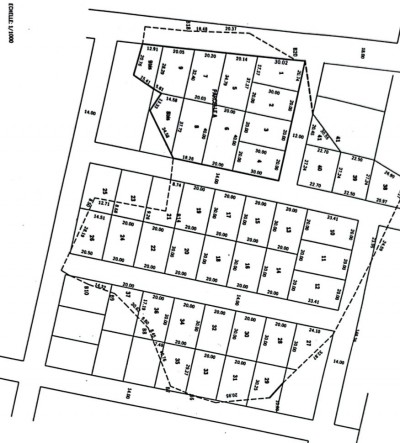 36 lots collés avec titre foncier à 300m du goudron