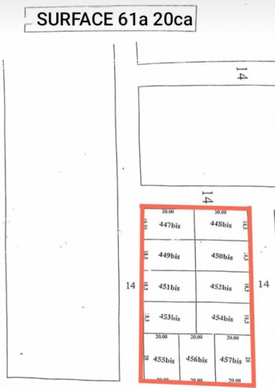 11 lots collés avec rétrocéssion de l'etat à 1,5km du goudron