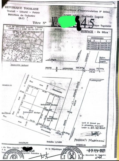 démi lot cloturé avec titre foncier à 350m du goudron