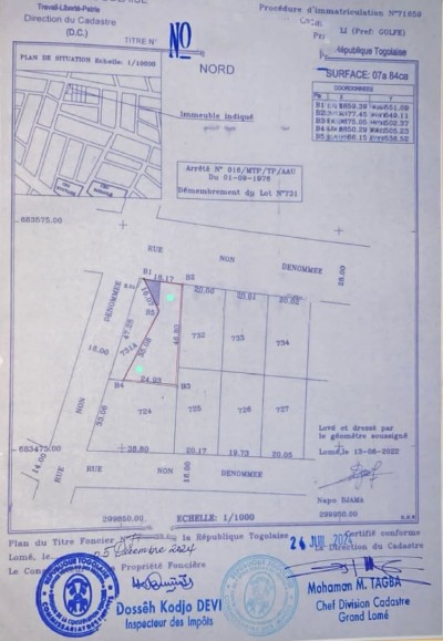 1 lot 1/4 avec titre foncier au bord du goudron