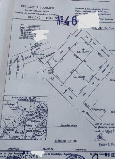 2 lots et démi collés cloturés avec titre foncier à 150m goudron