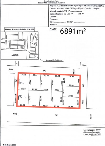 11 lots collés cloturés avec titre foncier à 30m du goudron