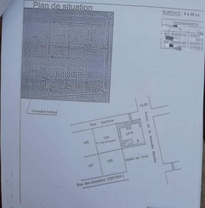 1 lot avec titre foncier en face du marché ahanoukopé