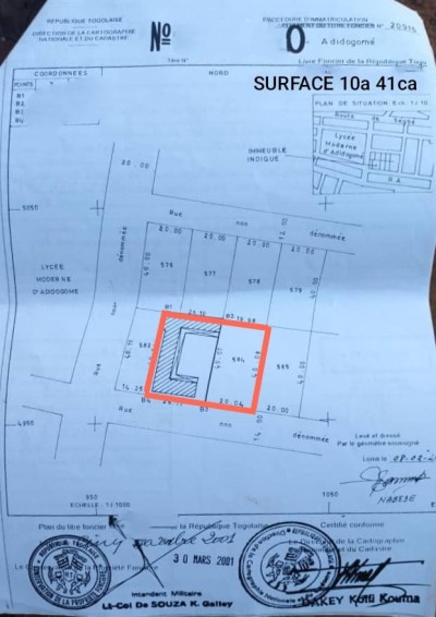3 lots collés cloturés avec titre foncier à 200m du goudron