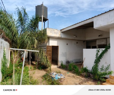 villa 4 chambres sur 1 lot 1/4 avec titre foncier