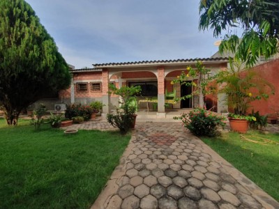 villa 4 chambres sur 1 lot et démi avec titre foncier
