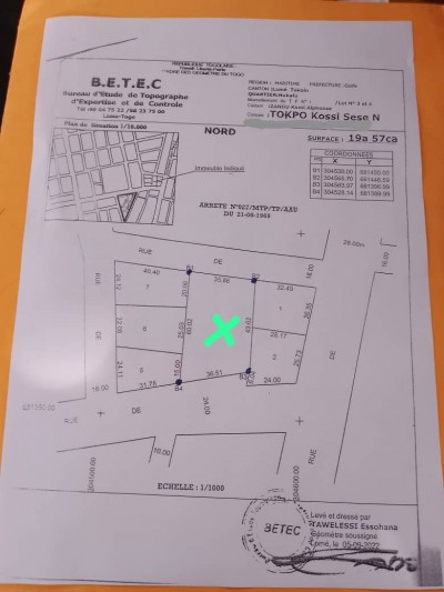 3 lots 1/4 collés avec titre foncier au bord du goudron