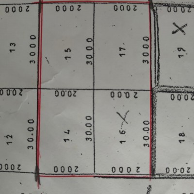 4 lots collés cloturés avec titre foncier à 900m du goudron