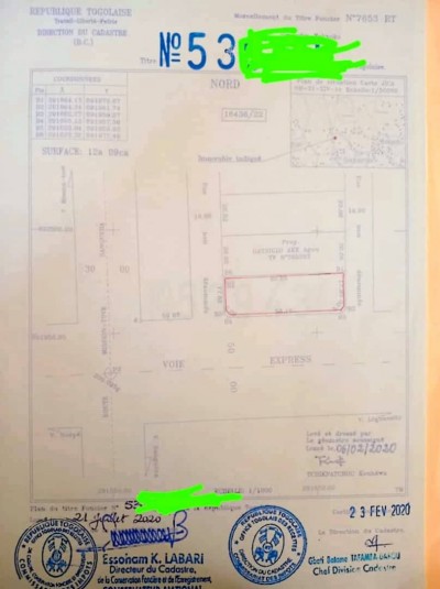 4 lots collés avec titre foncier au bord du goudron