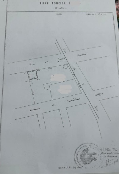 1/4 de lot (b 191m2 ) avec titre à assigamé au bord du goudron