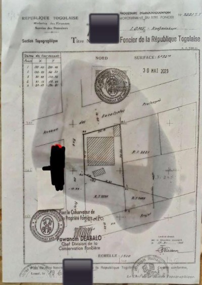 1 lot avec titre foncier au bord du goudron