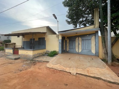 villa dallée 4 chambres sur démi lot avec titre foncier