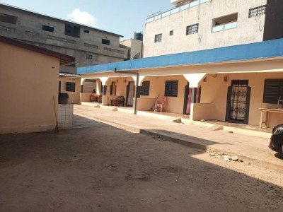 maison de location sur 1 lot avec 3 tampons à 400m goudron