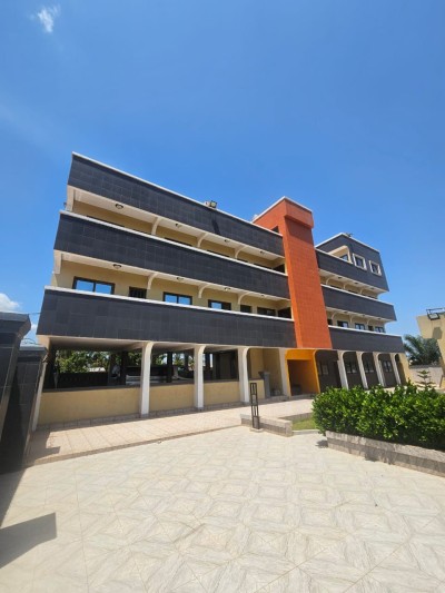 grande villa de location de 11 appartements sur 1 lot + titre f.