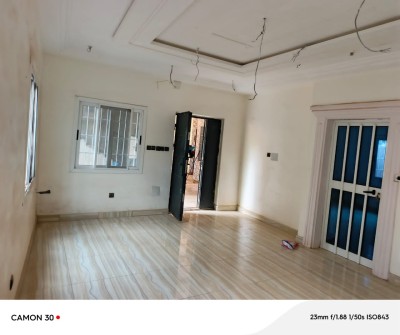 villa duplex 4 chambres sur 1/4 de lot  en cour de finition