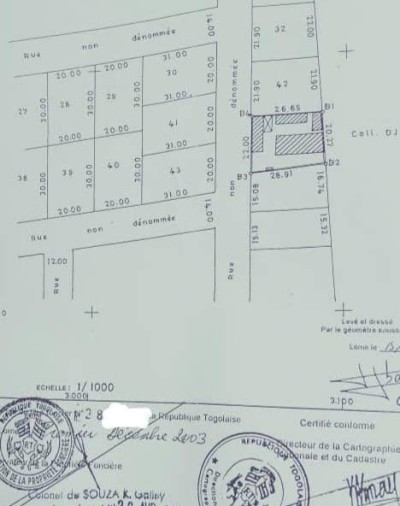 1 lot avec titre foncier bati d'une vieille villa à raser