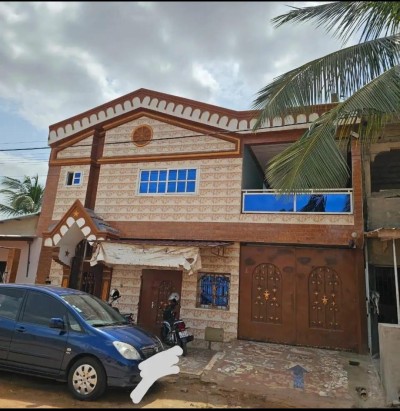 villa duplex 11 chambres sur démi lot avec titre foncier