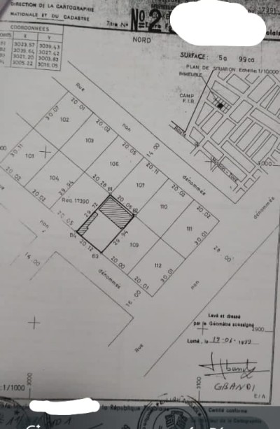 1 lot cloturé avec titre foncier à 250m du goudron
