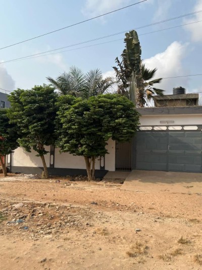 villa dallée 3 chambres sur 3/4 de lot avec titre foncier en cours