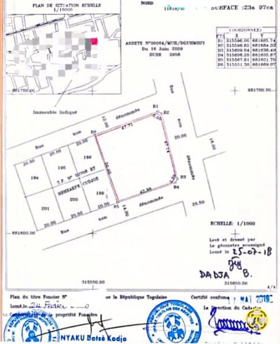4 lots collés cloturés avec titre foncier