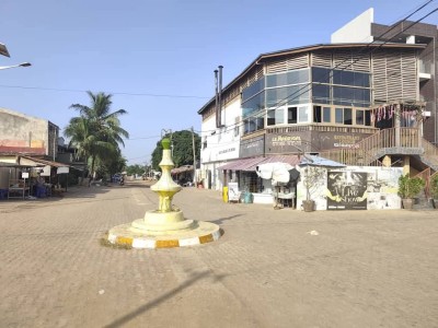 grand hotel de 21 appartements sur 2 lots avec titre foncier