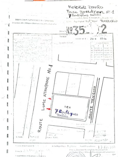 6 lots cloturés avec titre foncier au bord du goudron