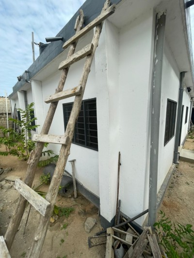 villa dallée 4 chambres sur démi lot avec titre foncier