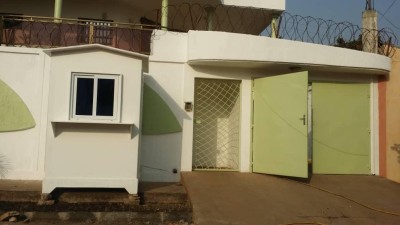 belle villa duplex 8 chambres sur 1 lot avec titre foncier