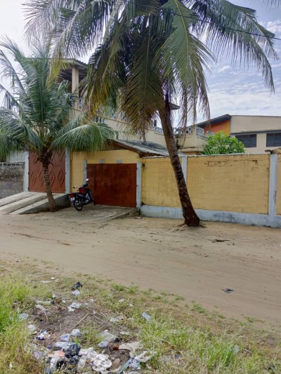 villa duplex 8 chambres sur 1 lot avec titre foncier