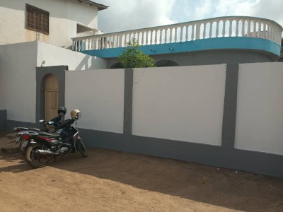 villa 4 chambres sur 3/4 de lot avec 3 tampons