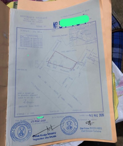 3 lots collés avec titre foncier à 400m du goudron n2