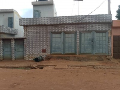 villa 4 chambres sur démi lot avec titre foncier